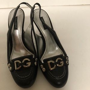 Dolce and Gabbana sling back pumps 37/7
